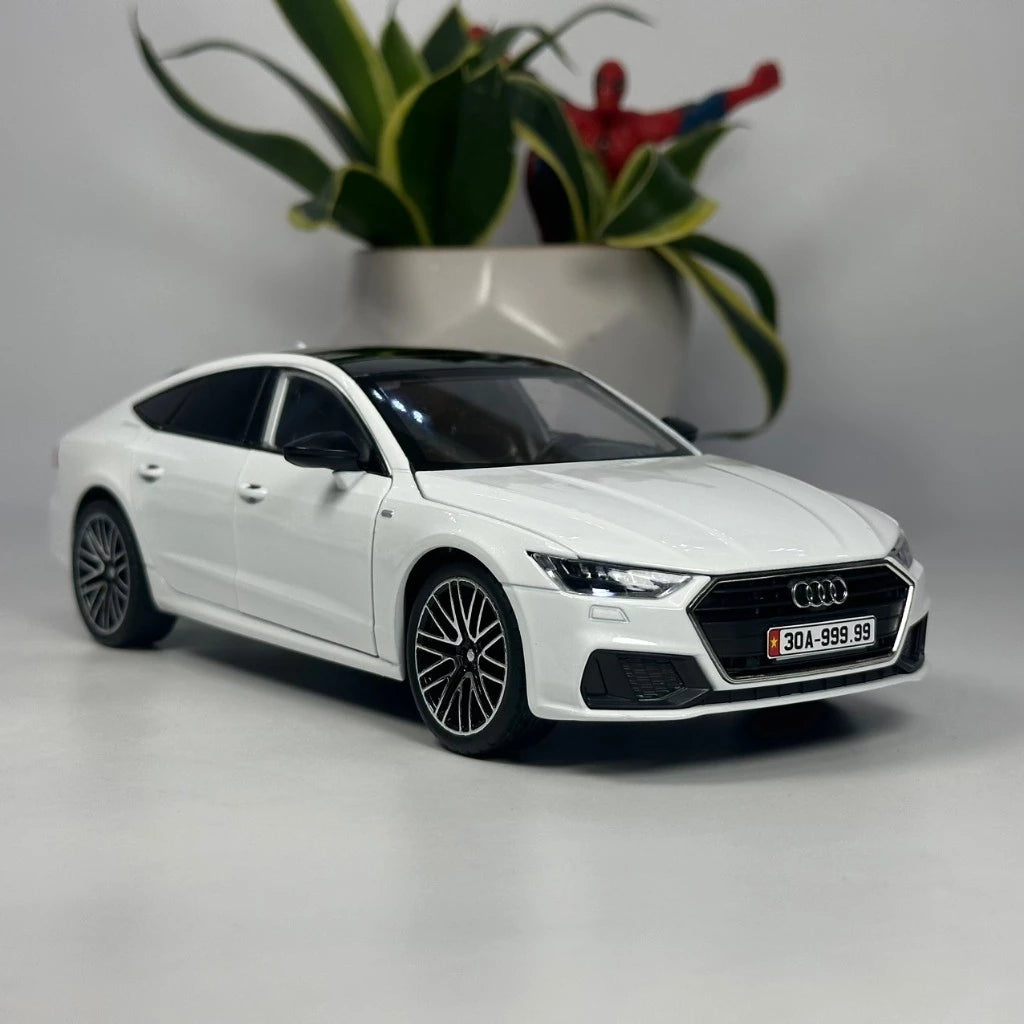 1:24 audi A7 diecast alloy model car light and sound