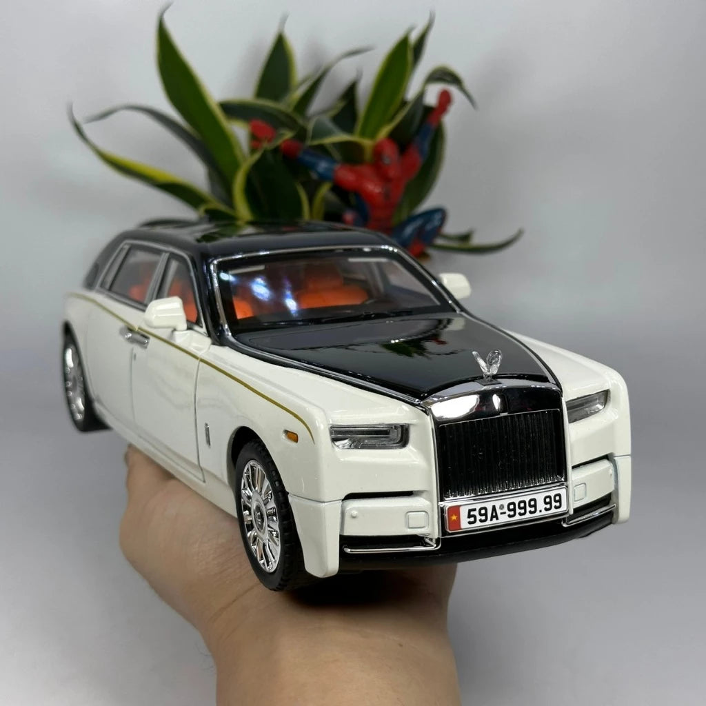 1:18 Rolls Royce Phantom luxury car alloy diecast metal model sound and light pullback car