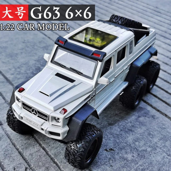Mercedes-Benz AMG G63 6X6 Die-Cast Model Car 1/22 Scale