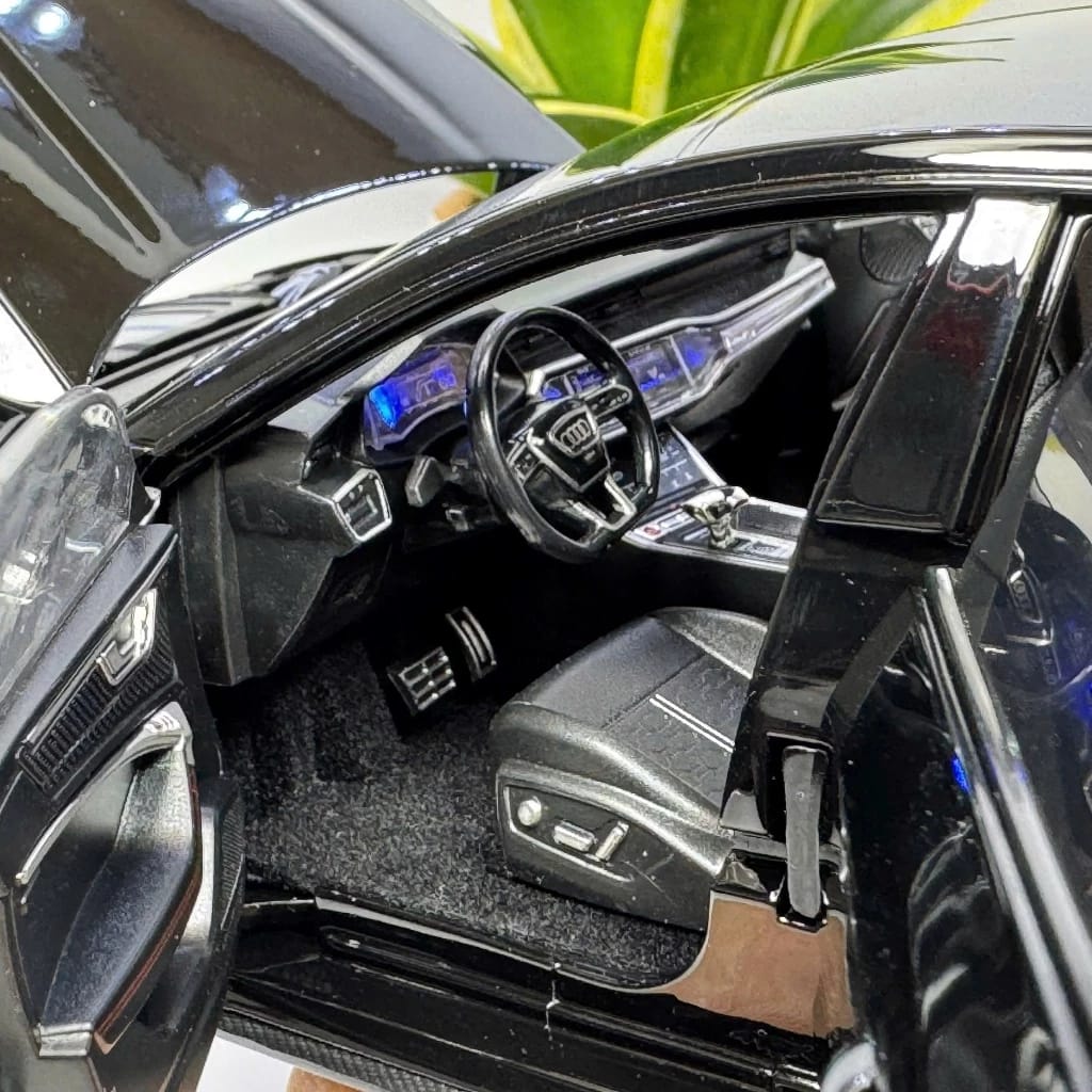 1:18 AUDI RS7 Diecast Metal Model Car - Remote Control