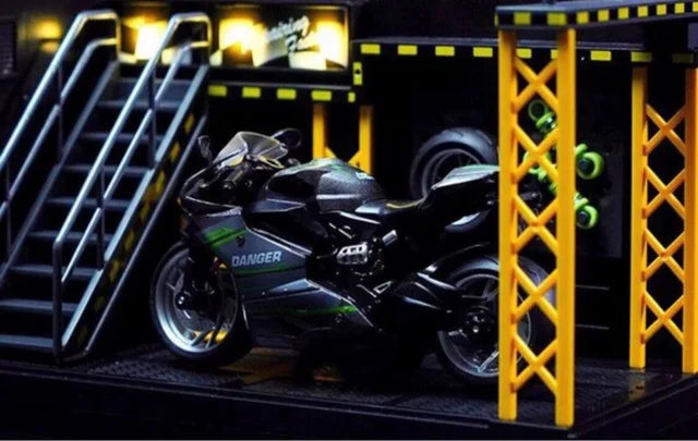 1:14 Diecast Bike Model With Parking Lot