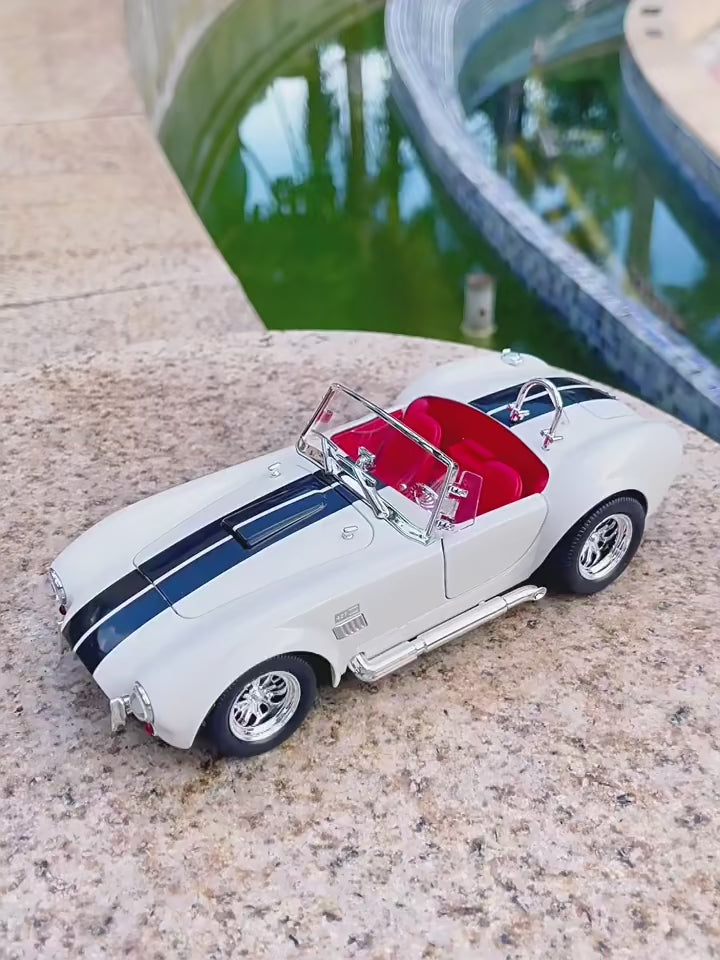 1:24 NEW Ford Shelby Cobra 427 Alloy Scale Car Model Diecast Metal Sound＆Light Children Toy Car Vehicles Gifts