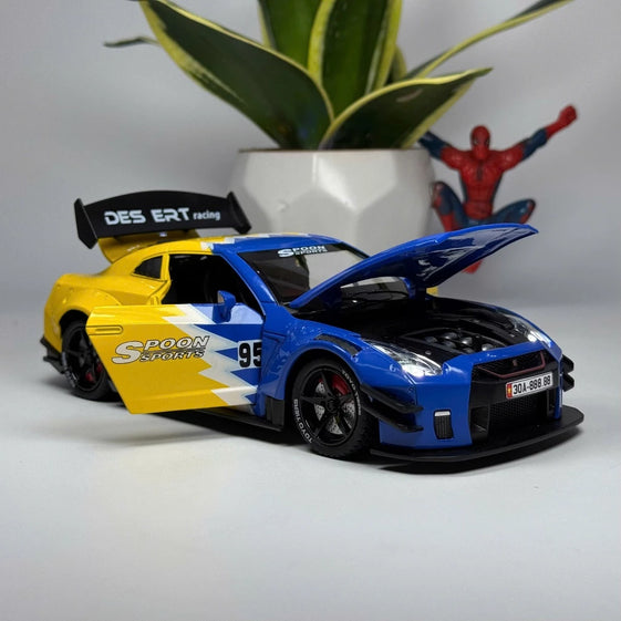 1:24 NISSAN GTR R35 DIECAST ALLOY MODEL CAR WITH SMOKE FUNCTIONS LIGHT AND SOUND DOORS OPENABLE