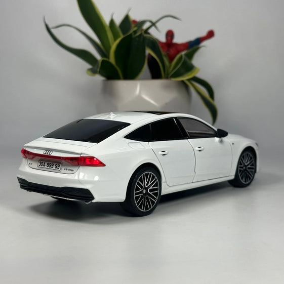 1:24 audi A7 diecast alloy model car light and sound