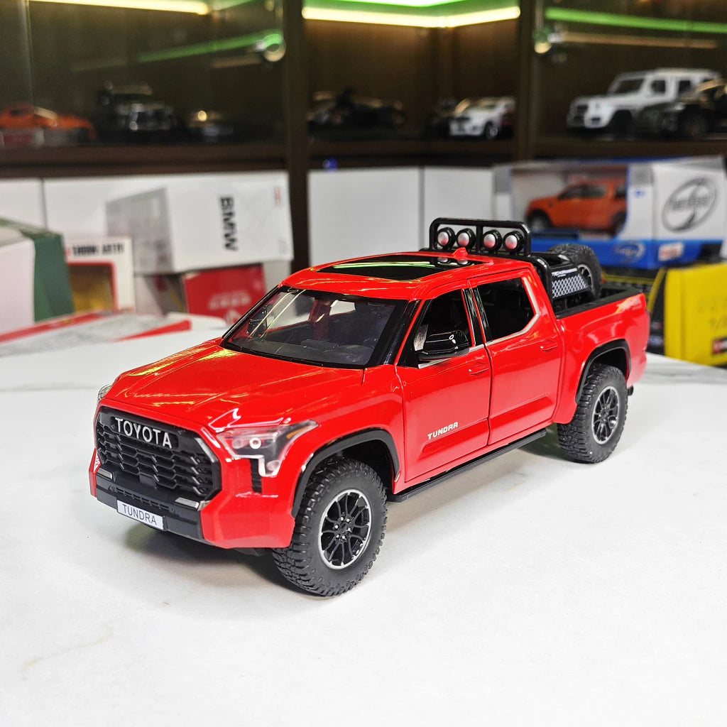 1/24 Tundra Alloy Pickup Car Model Diecast & Toy Metal Off-Road Vehicles Car Model Sound and Light Collection