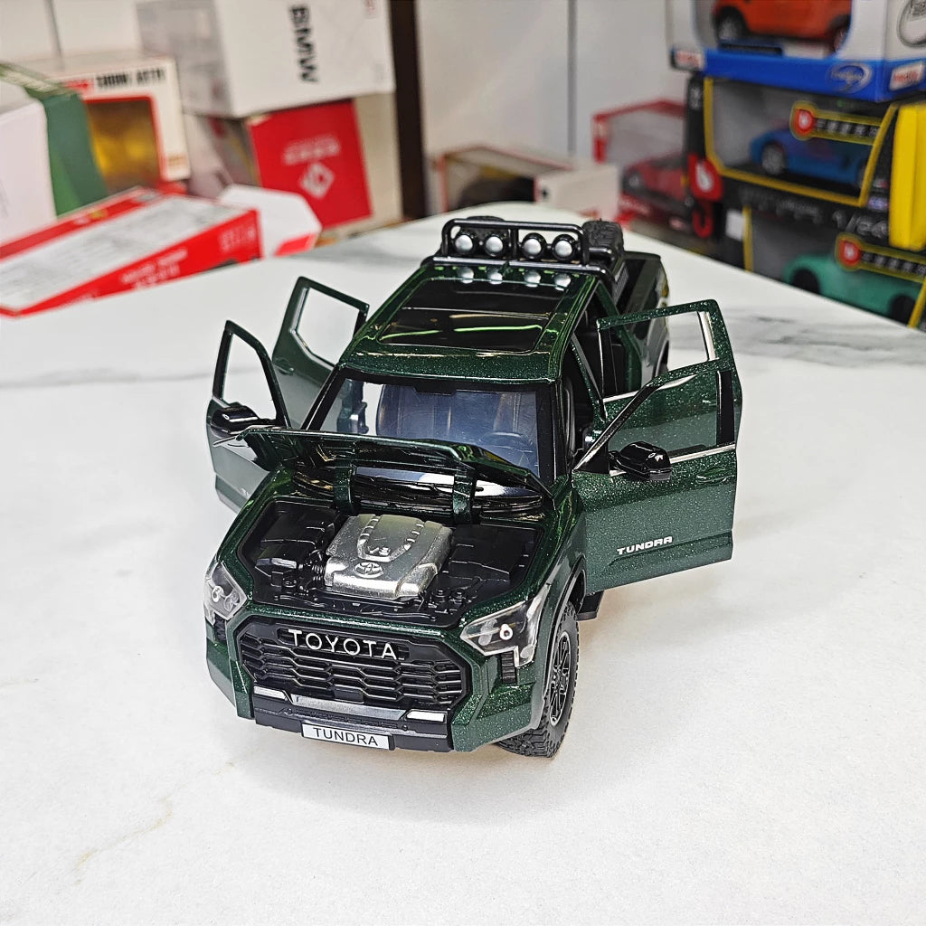 1/24 Tundra Alloy Pickup Car Model Diecast & Toy Metal Off-Road Vehicles Car Model Sound and Light Collection