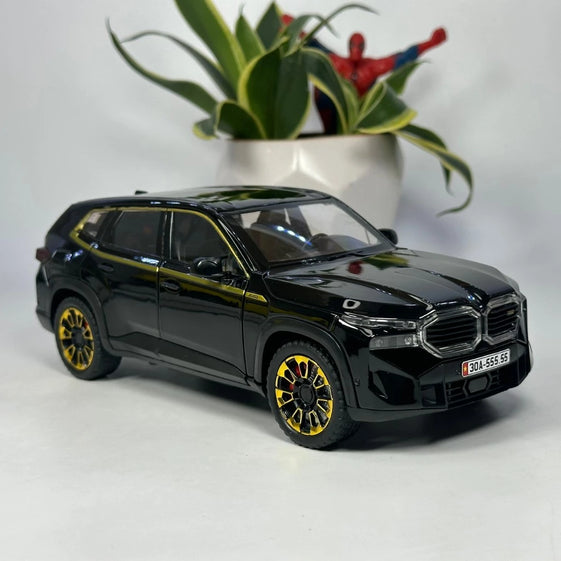 1:24 BMW XM Diecast Alloy model light and sound