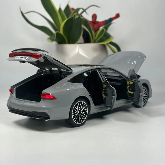 1:24 audi A7 diecast alloy model car light and sound