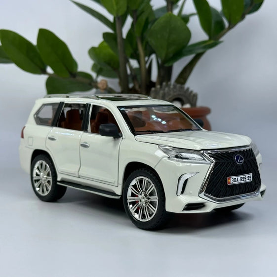 1:24 Diecast Lexus LX570 alloy model car light and sound