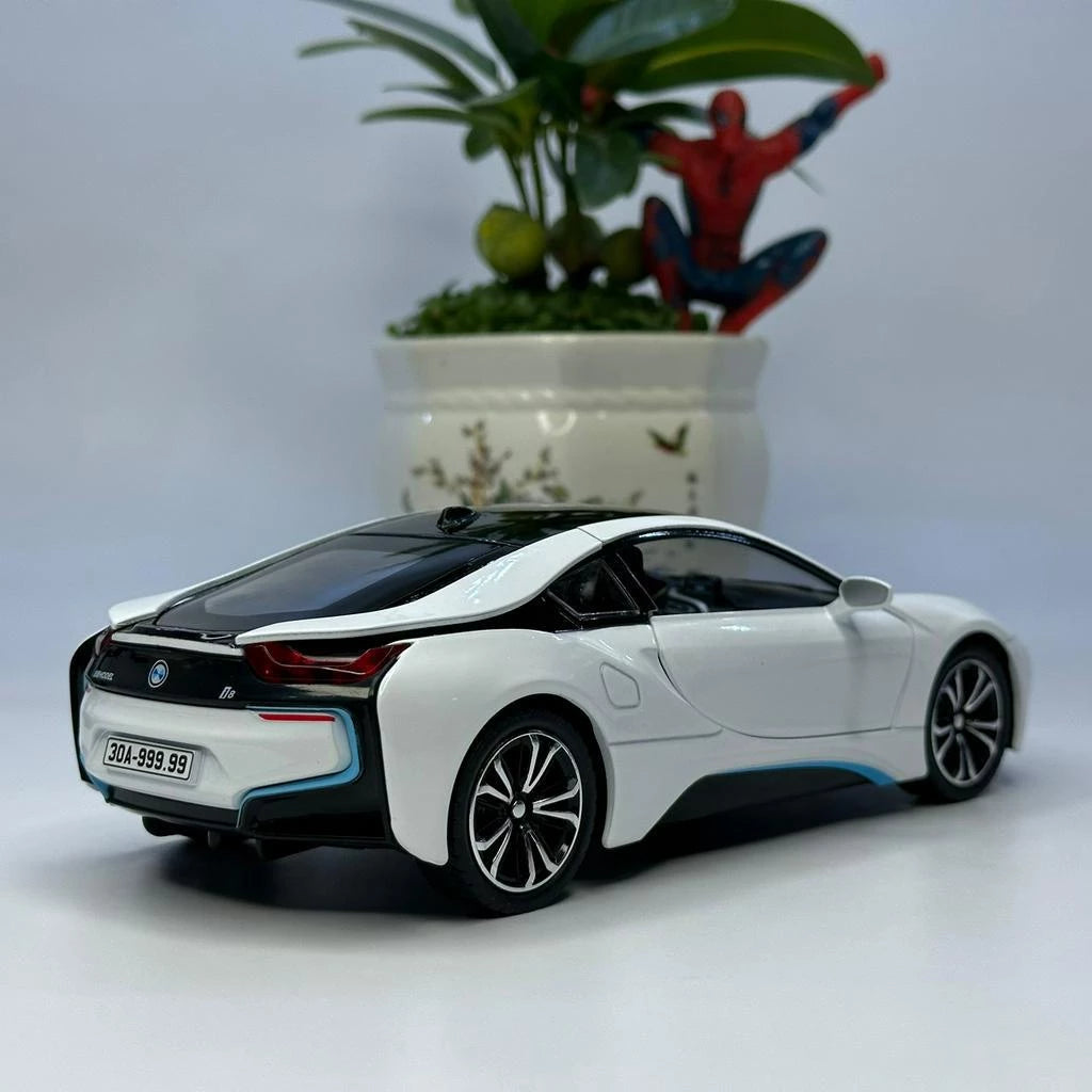 1:24 BMW I8 diecast alloy model car light and sound door Openable