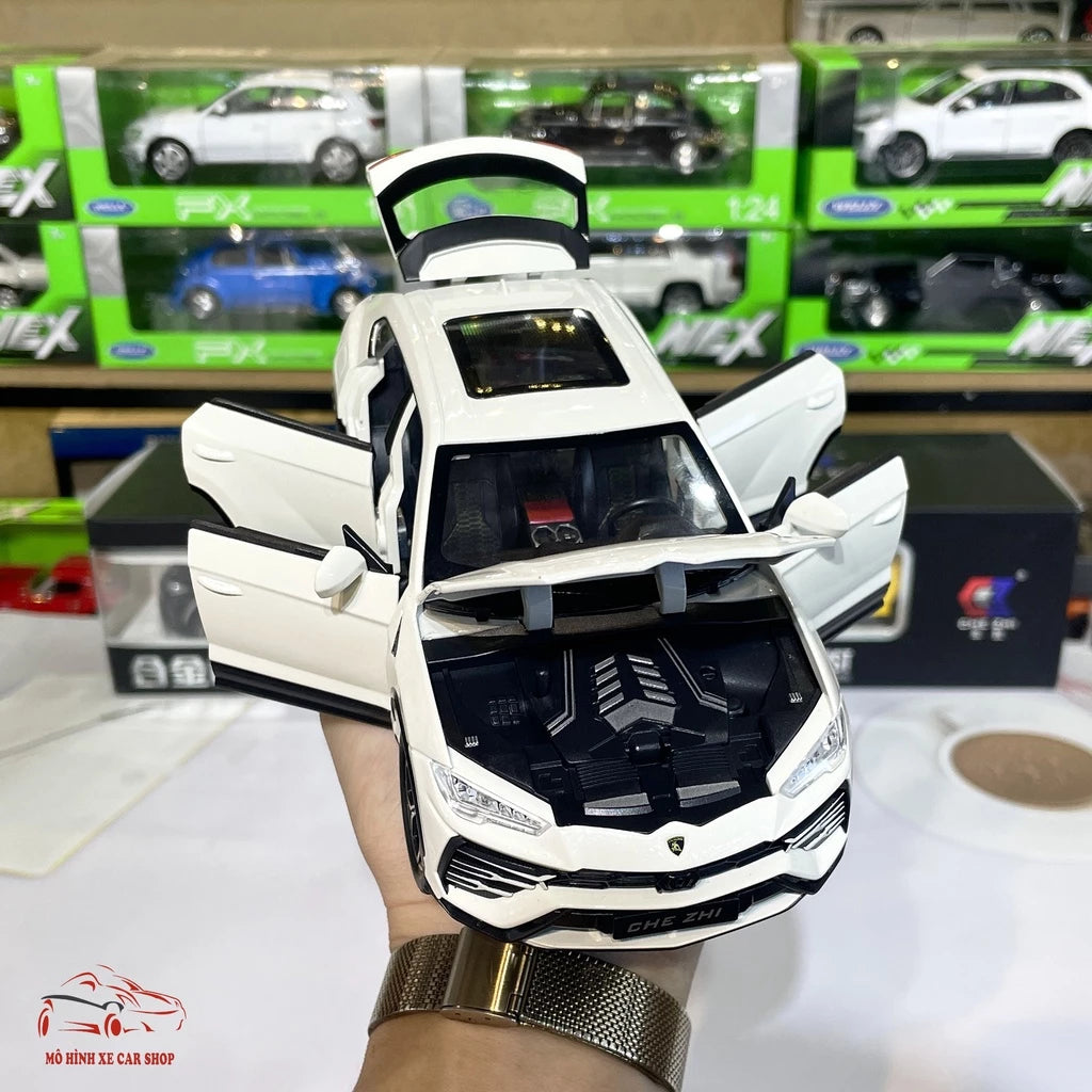 1:24 Lamborghini Urus diecast model alloy car lights sound