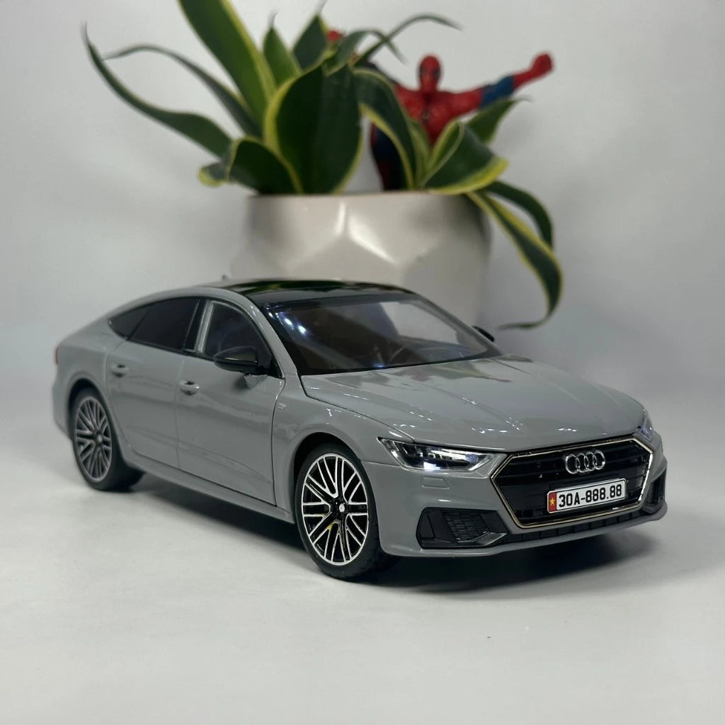 1:24 audi A7 diecast alloy model car light and sound