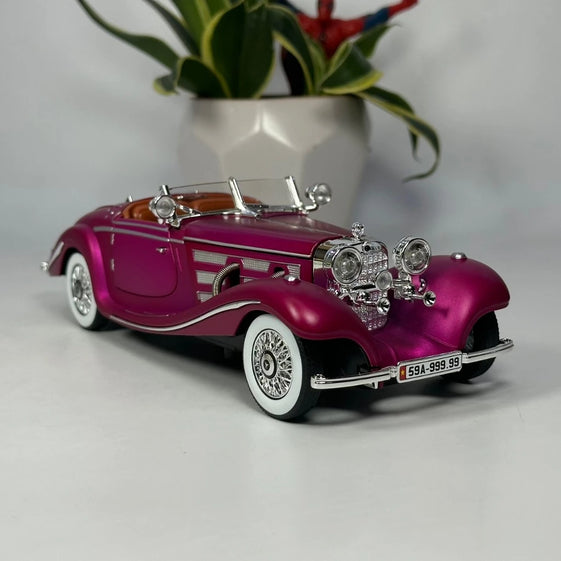 1:24 diecast  Vintage Retro Classic Alloy Car Model