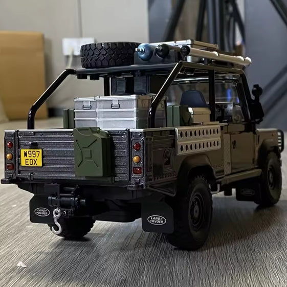 1:24 Defender 110 Range Rover Off-road Vehicle Model Toys Alloy Diecast Doors Opened Pull Back Shock Absorption