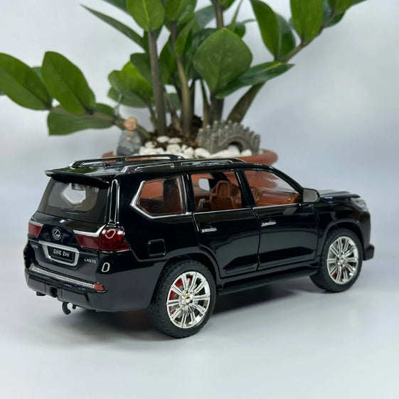 1:24 Diecast Lexus LX570 alloy model car light and sound