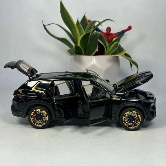 1:24 BMW XM Diecast Alloy model light and sound