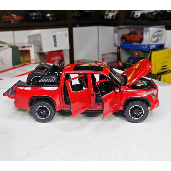 1/24 Tundra Alloy Pickup Car Model Diecast & Toy Metal Off-Road Vehicles Car Model Sound and Light Collection
