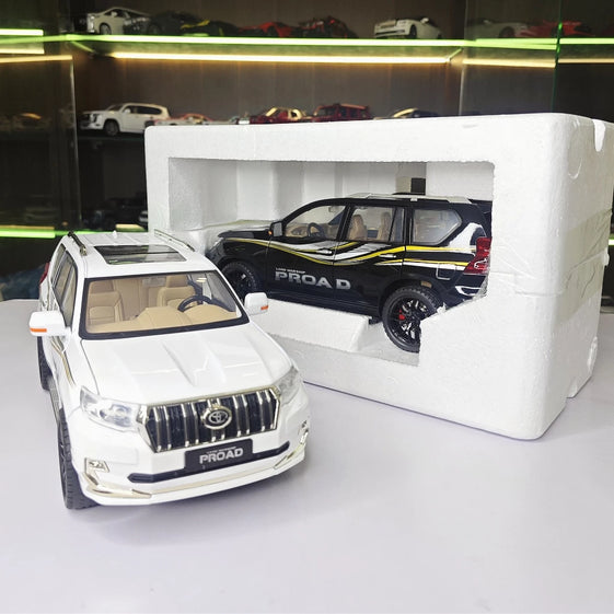 1:18 Toyota Prado Diecast alloy model light sound door Openable