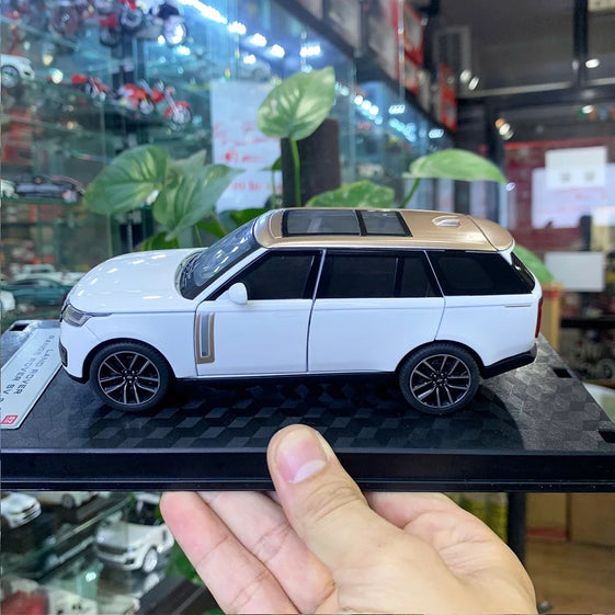 1:32 Land Rover Range Rover 2022 Diecast Alloy car model light & sound with stand