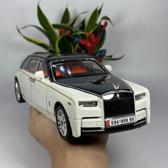1:18 Rolls Royce Phantom luxury car alloy diecast metal model sound and light pullback car