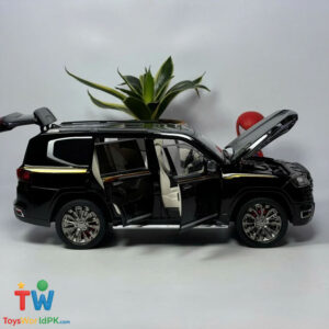 1:18 Land Cruiser LC300 Diecast Model Car