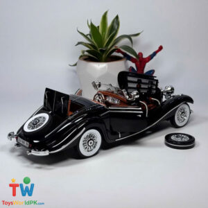 1:18 Scale Vintage Diecast Alloy Car