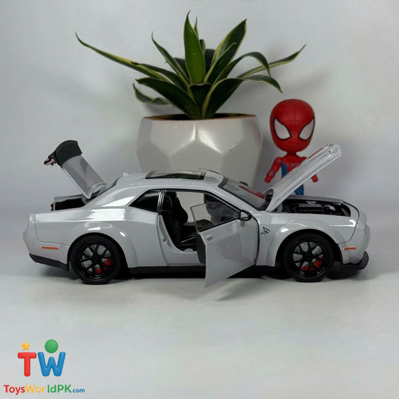 1:24 Dodge Challenger Diecast Alloy Model Car