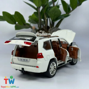 1:24 Lexus LX570 Diecast Alloy Model Car