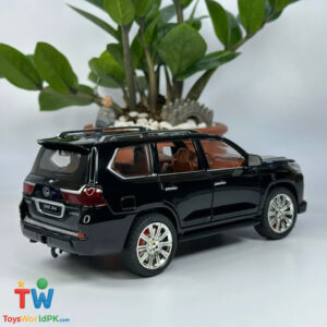 1:24 Lexus LX570 Diecast Alloy Model Car