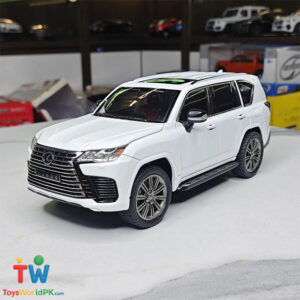 1:24 Lexus LX600 Diecast Alloy Model Car