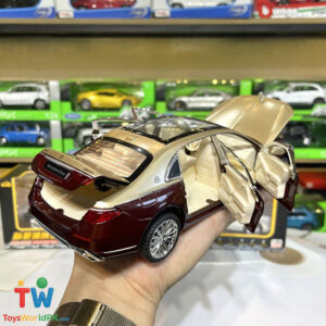 1:24 Mercedes Benz S680 Diecast Alloy Car